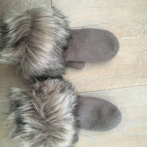 Faux Fur Mittens